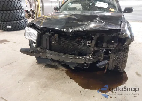 2015 Chrysler 300 Touring из США, поврежденный, VIN 2C3CCAAG3FH859176